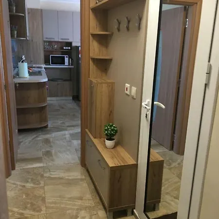 Apartment Апартамент “Рая” *
