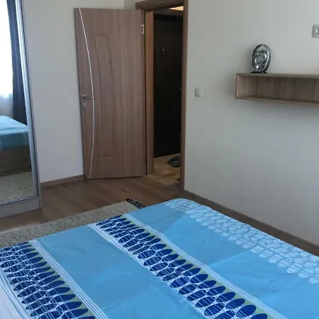 Apartment Апартамент “Рая” *