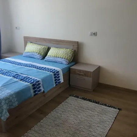 Апартамент “Рая” Pomorie
