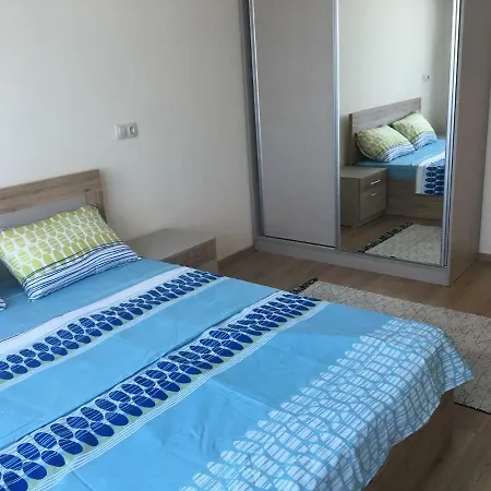 Апартамент “Рая” Apartment